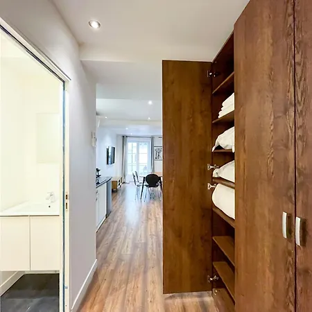Διαμέρισμα Urbanflat 201 - Au Centre De Sd1 *